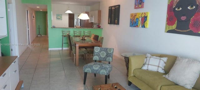 4 of 36 - 18100 N Bay Rd Ph7, Sunny Isles Beach, FL