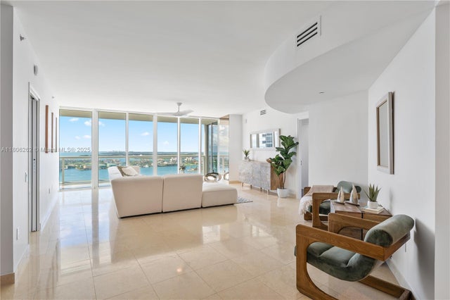 4 of 42 - 450 Alton Rd 2703, Miami Beach, FL