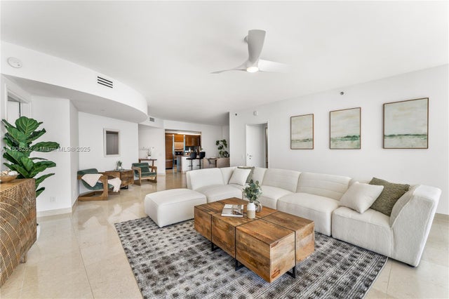 5 of 42 - 450 Alton Rd 2703, Miami Beach, FL