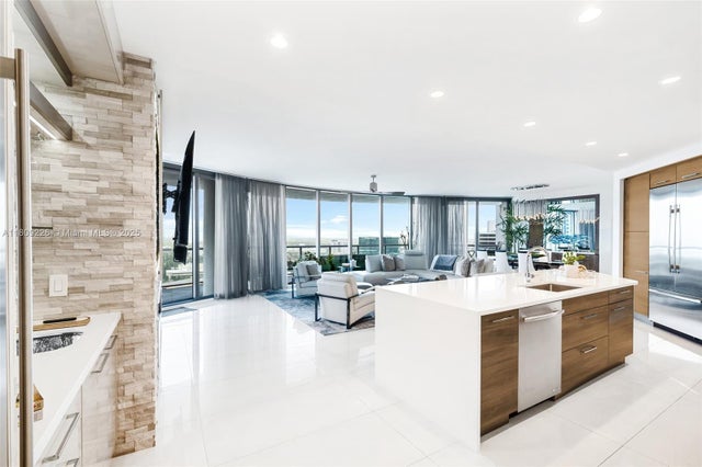 1 of 1 - 100 E Las Olas Blvd 2603, Fort Lauderdale, FL