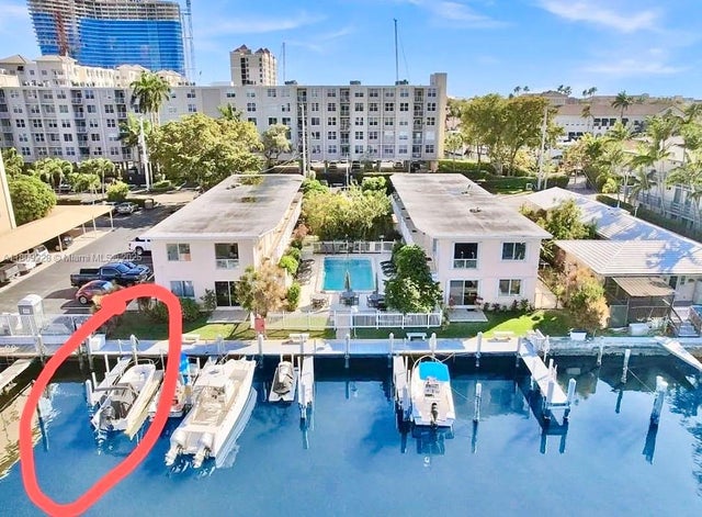 1 of 25 - 1601 Se 15th St 1b, Fort Lauderdale, FL