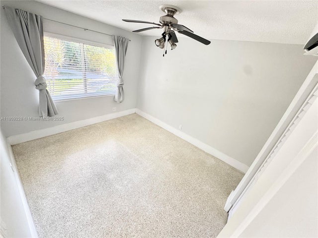 5 of 25 - 1601 Se 15th St 1b, Fort Lauderdale, FL