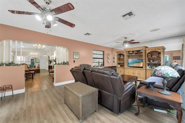 3 of 27 - 10813 Sw 158th Ln, Miami, FL