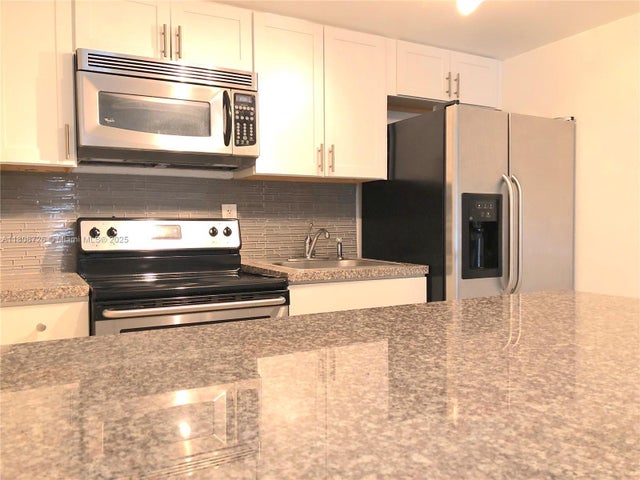 3 of 18 - 4301 Nw South Tamiami Canal Dr 3-209, Miami, FL