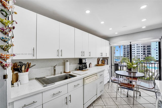 2 of 79 - 1201 S Ocean Dr 609s, Hollywood, FL