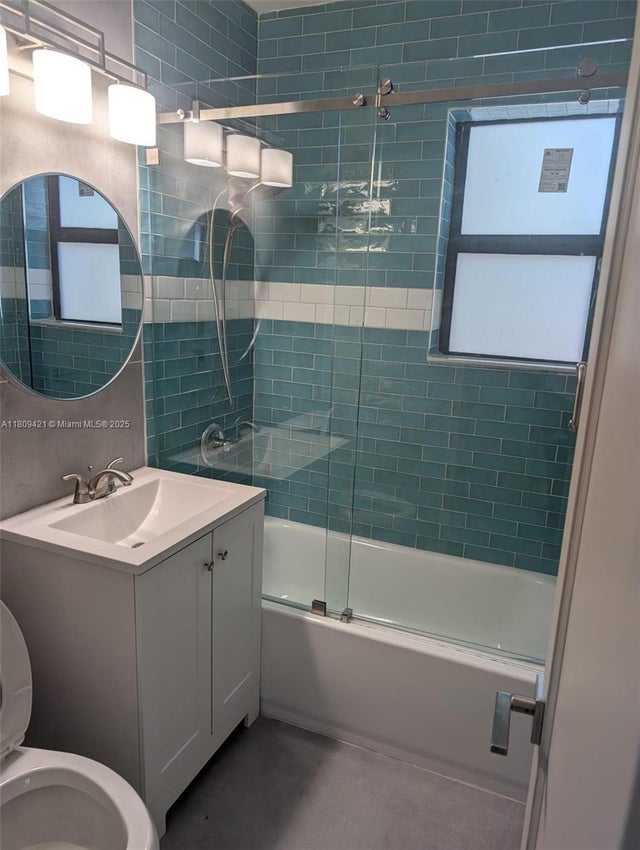 4 of 19 - 421 Sw 11th St, Fort Lauderdale, FL