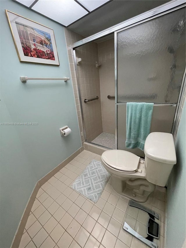 2 of 25 - 1480 Sheridan St 17b, Hollywood, FL