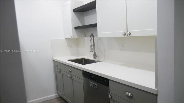 3 of 30 - 1930 Nw 55th St, Miami, FL