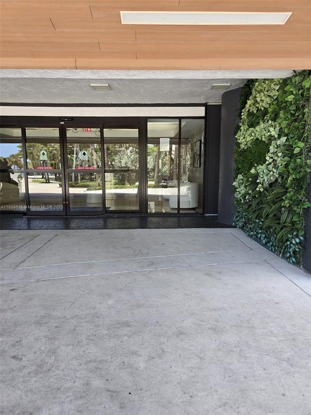 4 of 33 - 200 Se 15th Rd 6b, Miami, FL