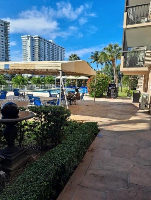 2 of 10 - 220 Kings Point Dr 106, Sunny Isles Beach, FL