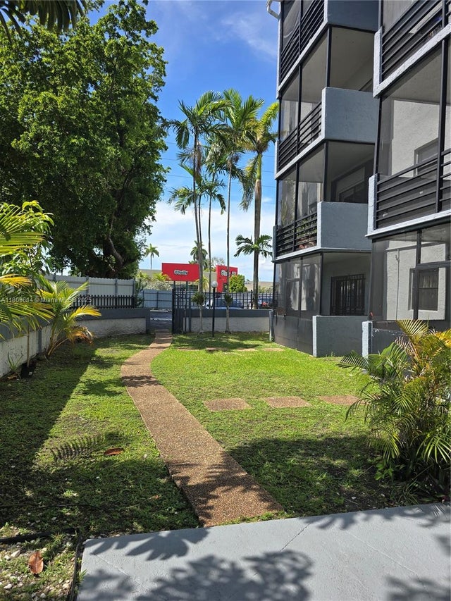 5 of 44 - 13500 Ne 3rd Ct 110, North Miami, FL
