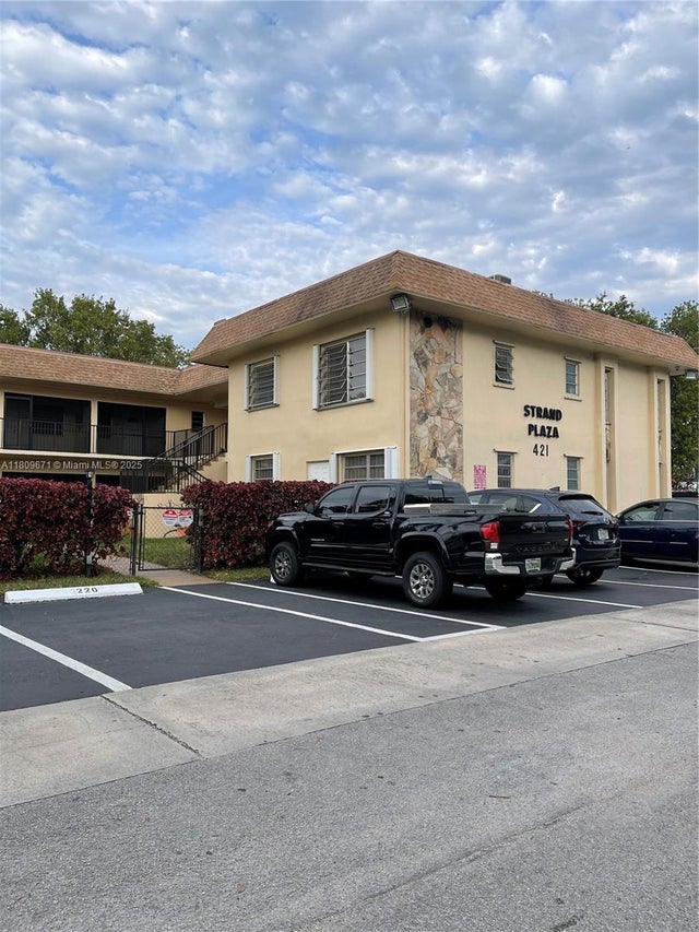 421 Ne 1st St 119, Hallandale Beach