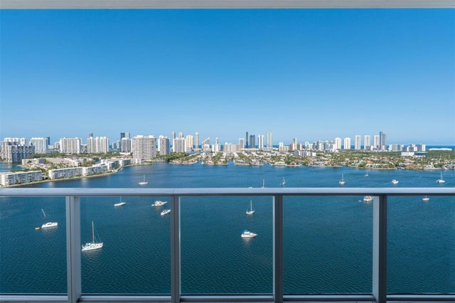2 of 36 - 17301 Biscayne Blvd 2210, North Miami Beach, FL