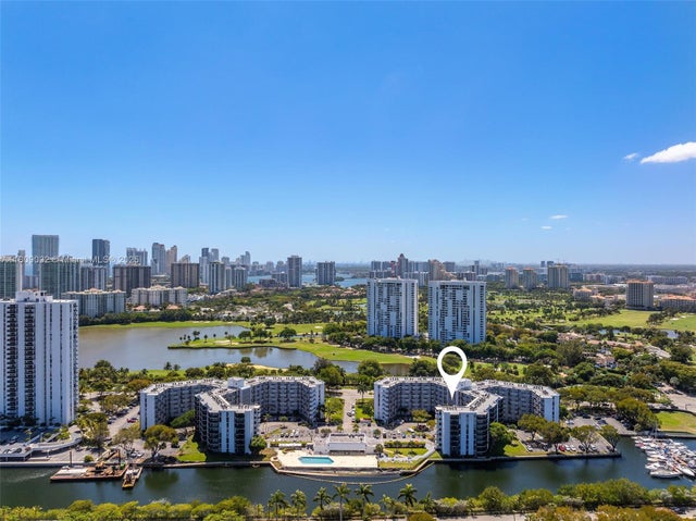 1 of 20 - 3401 N Country Club Dr 105, Aventura, FL