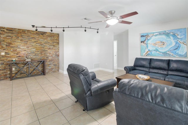 4 of 51 - 20121 Sw 79th Ave, Cutler Bay, FL