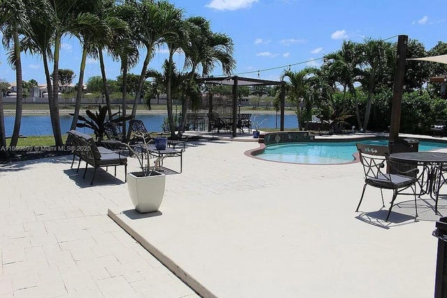 1 of 61 - 16272 Sw 42nd Ter, Miami, FL