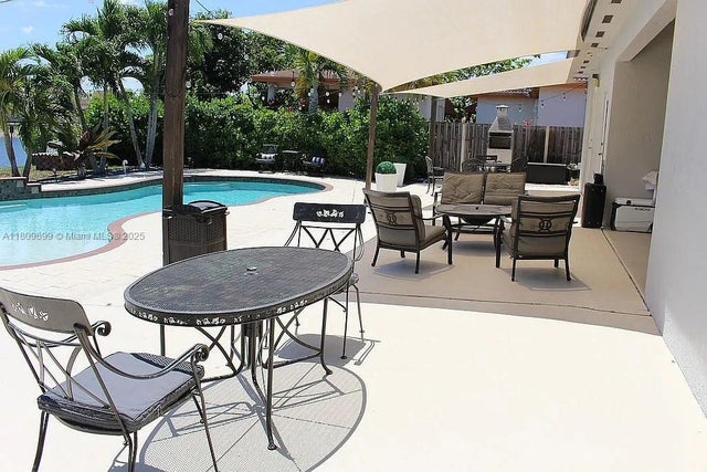 5 of 61 - 16272 Sw 42nd Ter, Miami, FL
