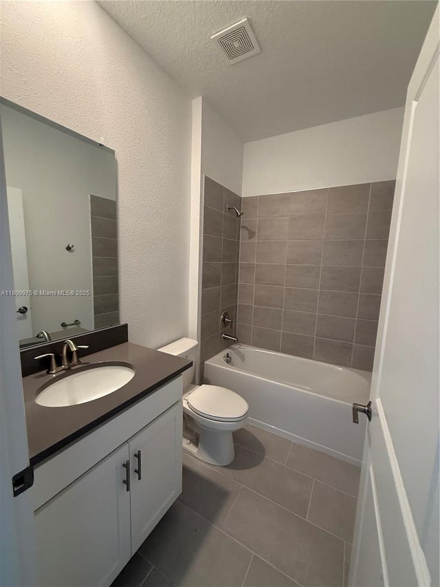 4 of 20 - 1123 Kingsbarn Street, Davenport, FL