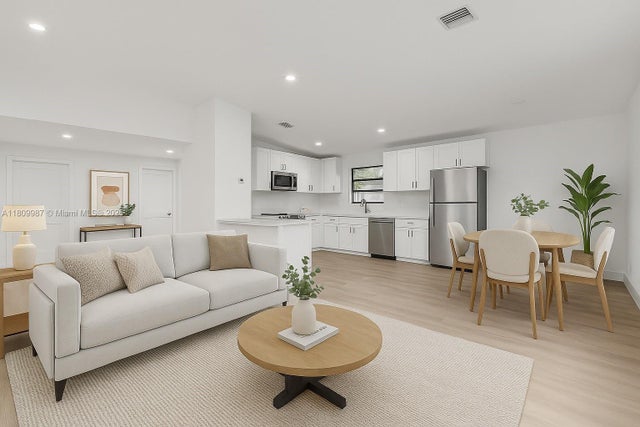 1 of 14 - 235 Sw 3rd Ct, Deerfield Beach, FL