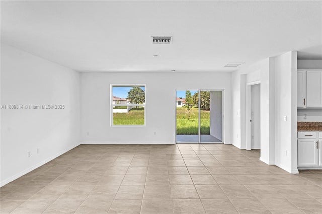 4 of 45 - 2033 Sw Castinet Ln, Port St Lucie, FL