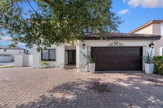 2 of 44 - 8279 Nw 199th St, Hialeah, FL