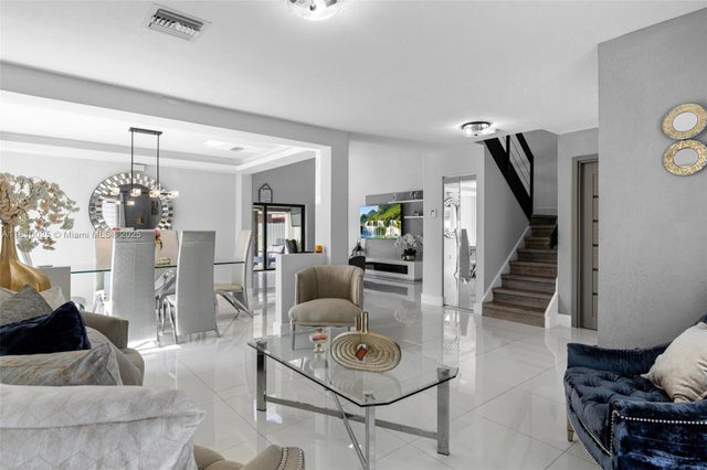5 of 44 - 8279 Nw 199th St, Hialeah, FL