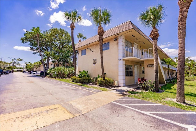 2 of 20 - 5156 Ne 6th Ave 227, Oakland Park, FL