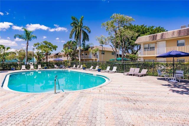 3 of 20 - 5156 Ne 6th Ave 227, Oakland Park, FL