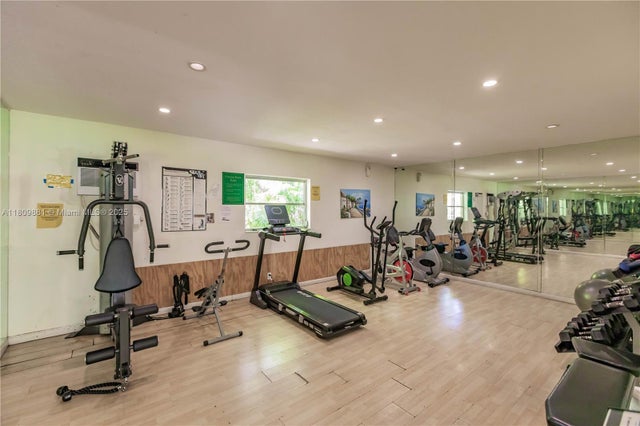 5 of 20 - 5156 Ne 6th Ave 227, Oakland Park, FL