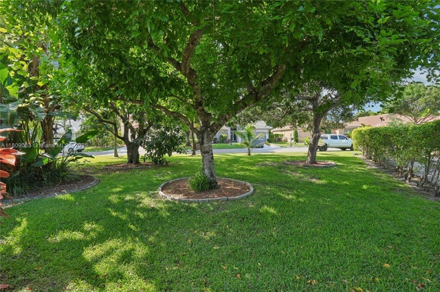 4 of 25 - 5708 Nw 47th Ct, Coral Springs, FL