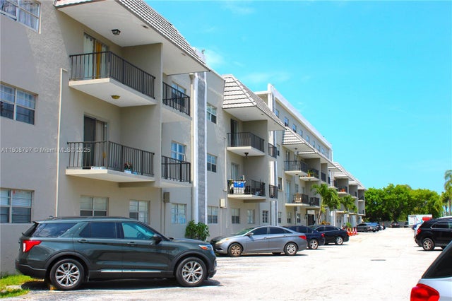 1 of 47 - 5100 Sw 41st St 214, Pembroke Park, FL