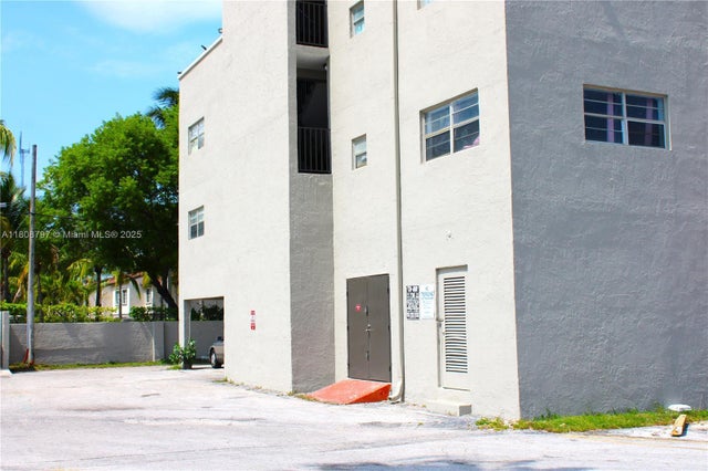 5 of 47 - 5100 Sw 41st St 214, Pembroke Park, FL