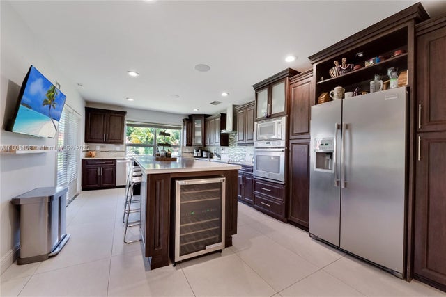 4 of 19 - 8005 Sw 106th St, Miami, FL