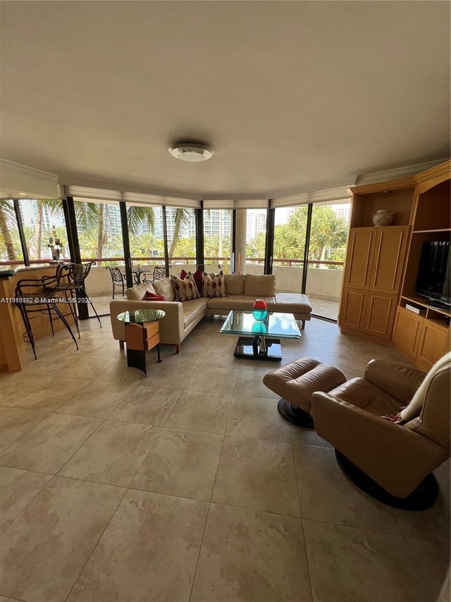 2 of 21 - 15645 Collins Ave 301, Sunny Isles Beach, FL