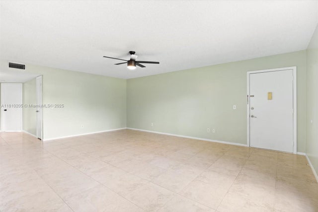 4 of 32 - 20 Lake Vista Trl 107, Port St Lucie, FL