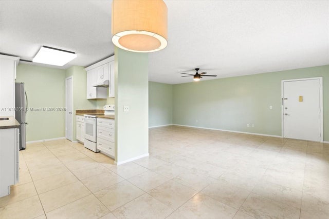 5 of 32 - 20 Lake Vista Trl 107, Port St Lucie, FL