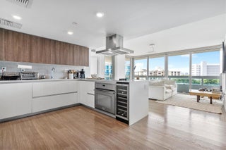 Photo of Listing #A11810201