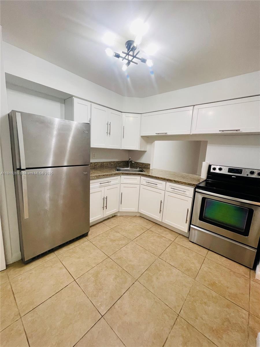 1540 Ne 191st St 205, Miami