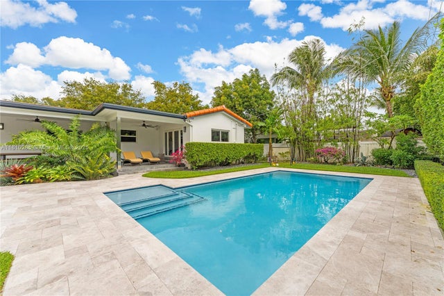 1 of 26 - 259 E Shore Dr E, Miami, FL