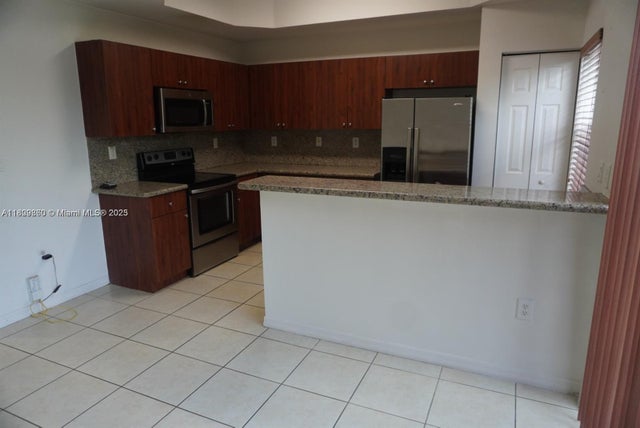 4 of 11 - 1083 Sw 143 Ave 1206, Pembroke Pines, FL