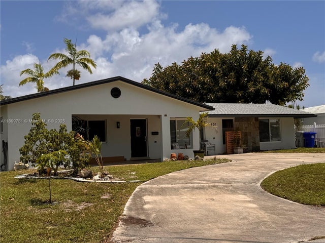 2 of 77 - 501 Sw 18th St, Pompano Beach, FL