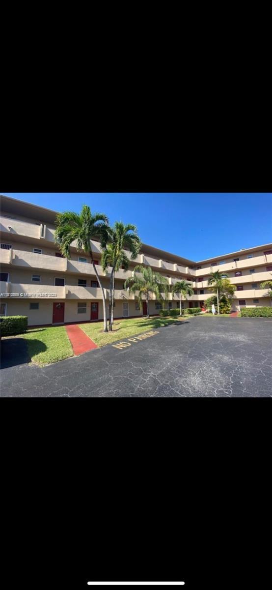 2 of 32 - 1501 Ne 191st St C303, Miami, FL