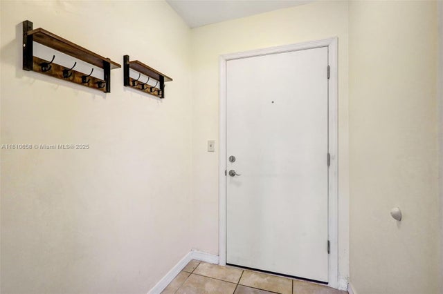 3 of 28 - 1780 Ne 191st St 412-2, Miami, FL