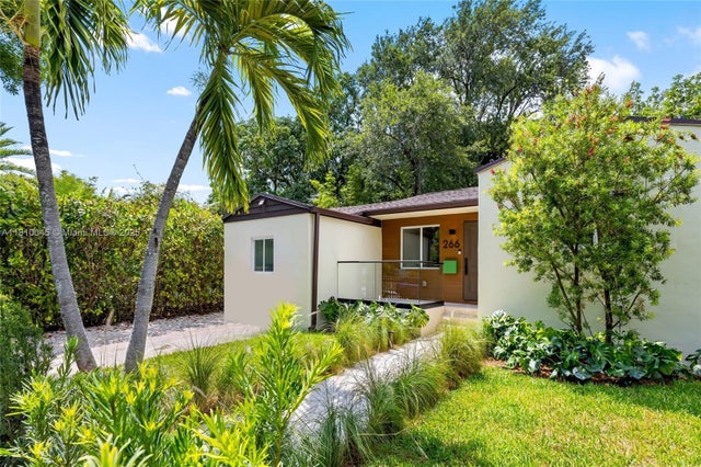 266 Nw 42nd St, Miami