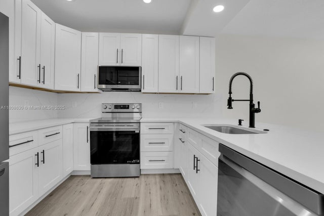 5 of 39 - 4123 Parkside Dr, Jupiter, FL