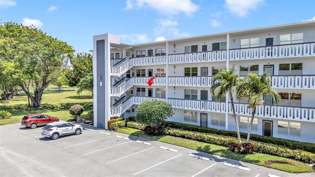 1 of 34 - 2002 Lyndhurst H 2002, Deerfield Beach, FL
