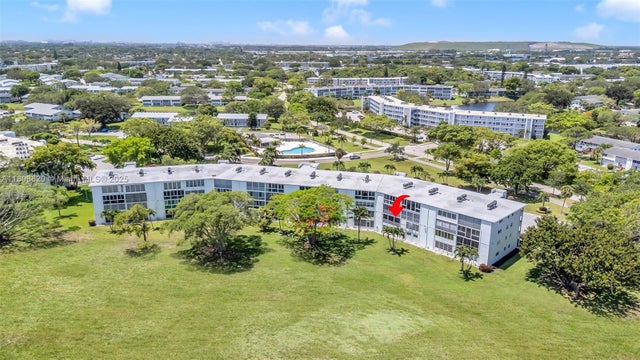 4 of 34 - 2002 Lyndhurst H 2002, Deerfield Beach, FL