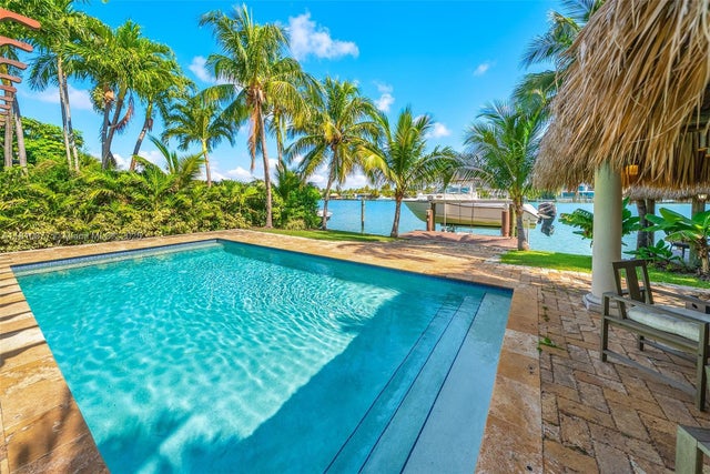 2 of 58 - 425 N Shore Dr, Miami Beach, FL