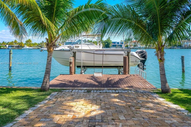 4 of 58 - 425 N Shore Dr, Miami Beach, FL