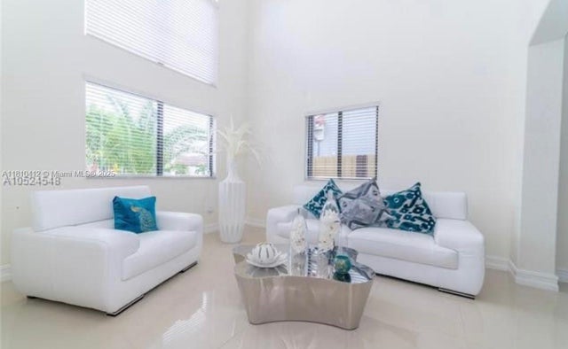 4 of 15 - 16588 Sw 44 Street, Kendall, FL